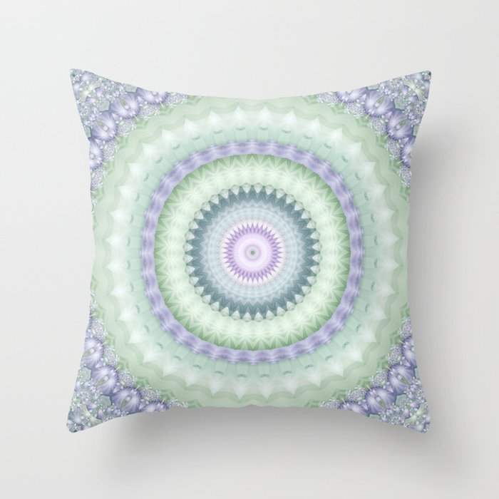 Heirloom Mandala in Pastel Green and Purple Deko-Kissen Heirloom Mandala in Pastel Green and Purple Deko-Kissen