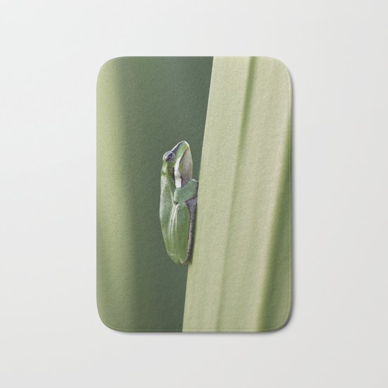 Dwarf Green Tree Frog Bath Mat