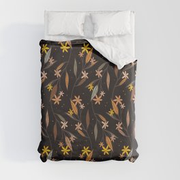 Autumn flower branches pattern with beautiful warm colors Duvet Cover