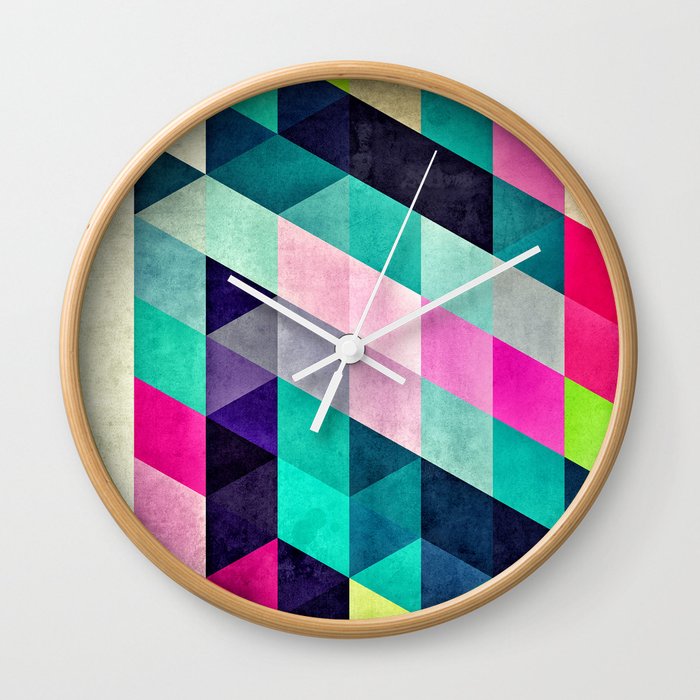 0181 // Cyrvynne xyx Wall Clock
