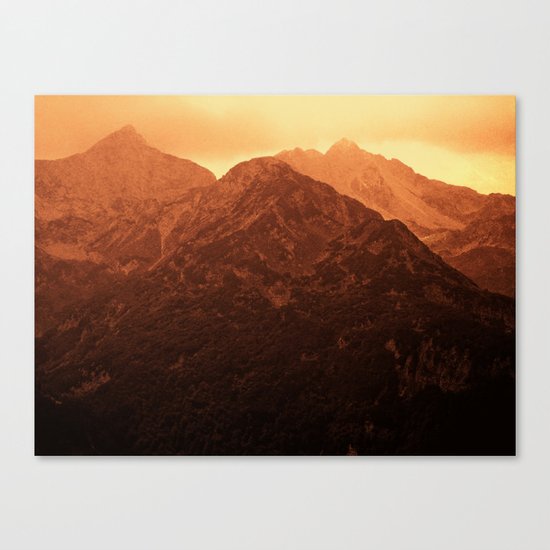 Evening in the mountains Canvas Print