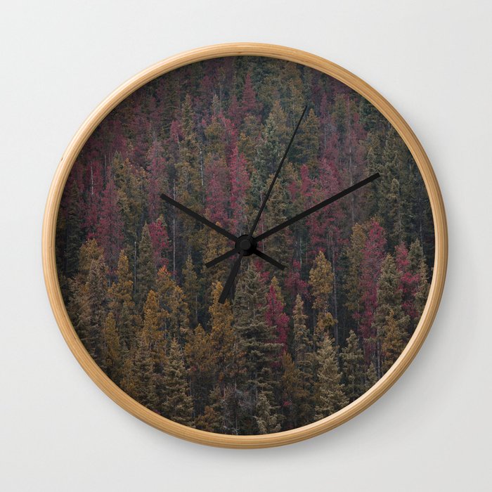 pinos de colores Wall Clock