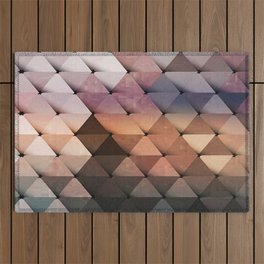 Triangles Putty Mauve Twilight Outdoor Rug