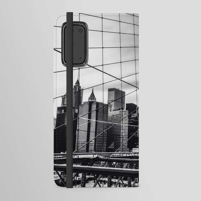 Brooklyn Bridge and Manhattan skyline in New York City at night Android Wallet Case