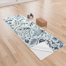 Blueberry Foliage Yoga Towel