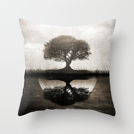 The lone Night reflex Throw Pillow