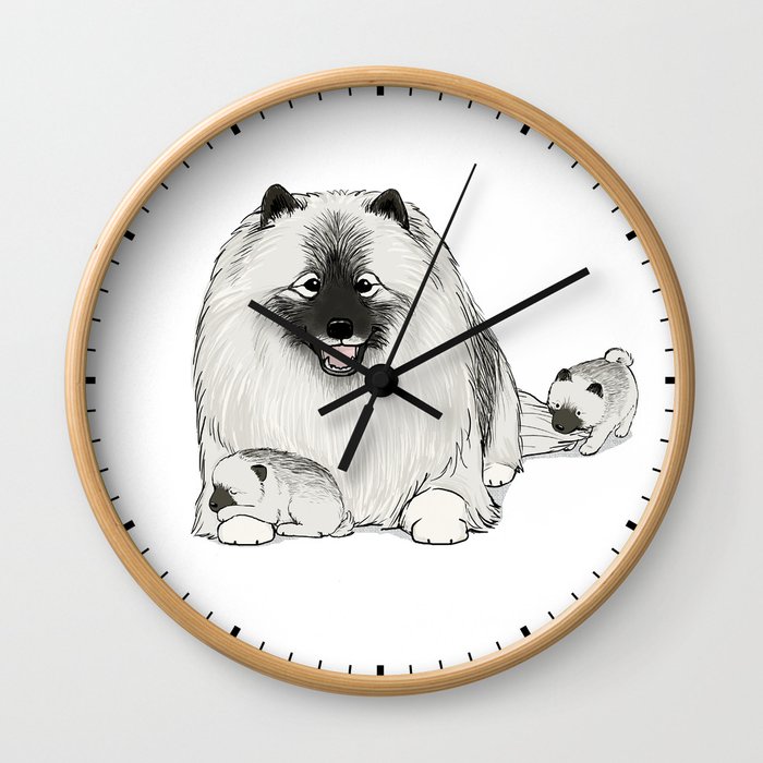 Keeshond with Puppies | Cute Keesie Dogs Family Wall Clock