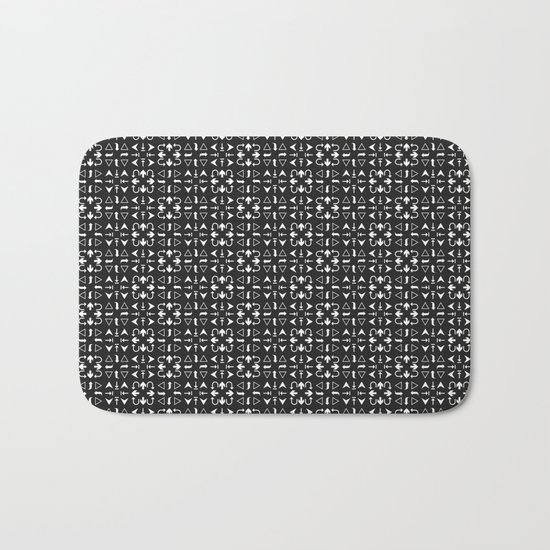 Arrows Pattern Dark Bath Mat