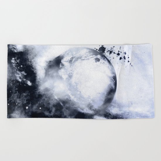 Pictor Beach Towel