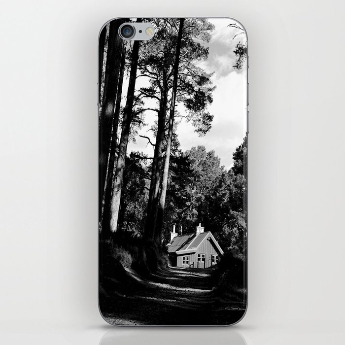 Cottage in the Scottish Highlands iPhone Skin