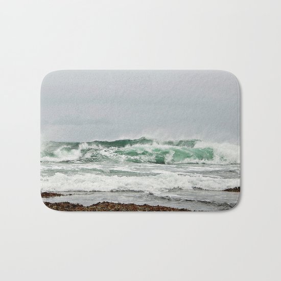 Explosive Green Surf of the St-Lawrence Bath Mat