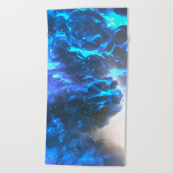 Hold me Tight Throught the Night Beach Towel