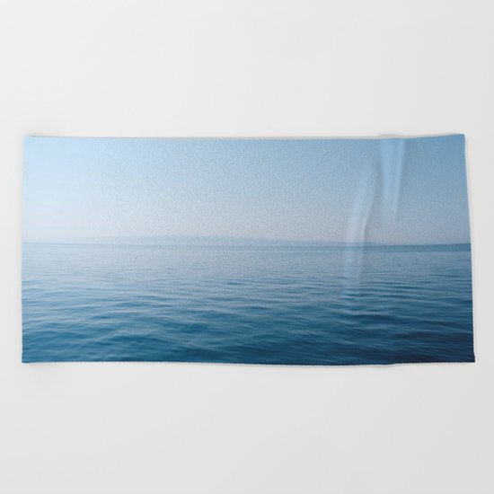 Wonderful Horizon Beach Towel