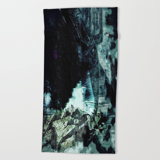 Shoved: Victoria - The Dweller in the Dark Beach Towel