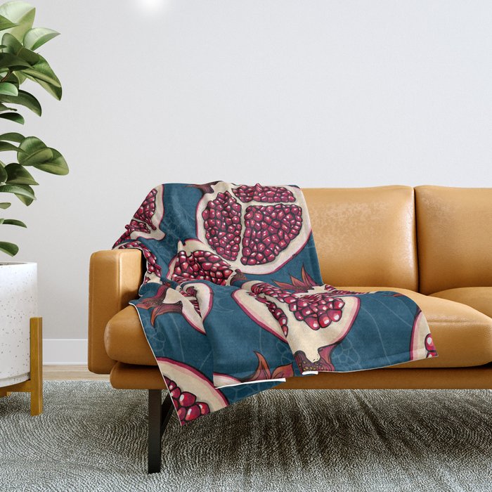 Pomegranate slices Throw Blanket