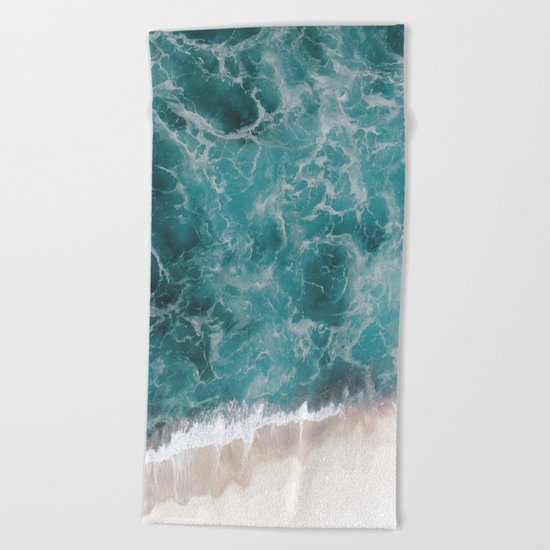 Ocean waves Beach Towel