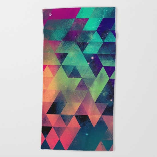 nyyt tryp Beach Towel