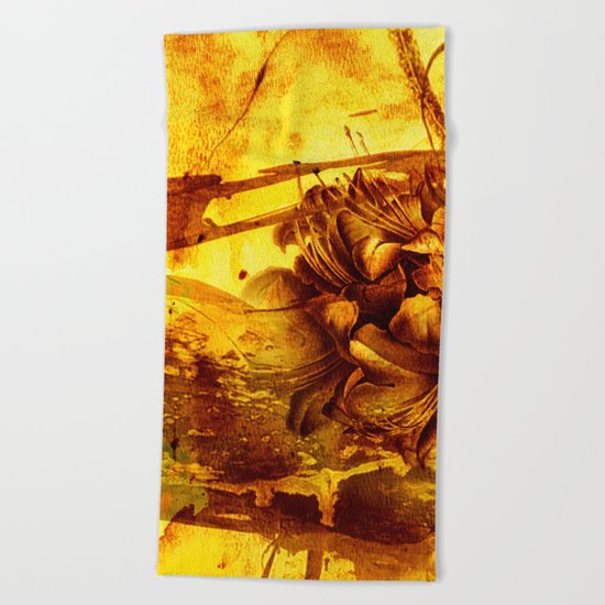 golden flower Beach Towel