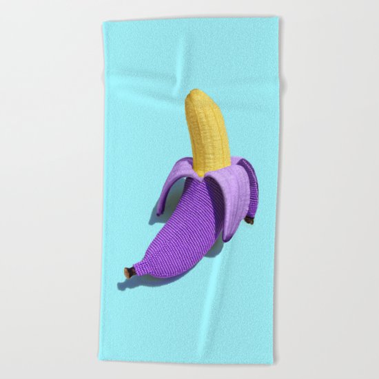 BANANA CHAQUIRA Beach Towel