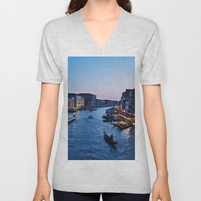 Venice at dusk - Il Gran Canale V Neck T Shirt
