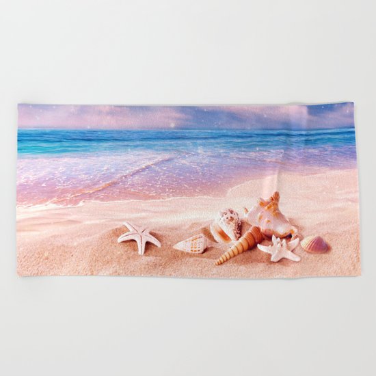 Seashells on the beach Beach Towel
