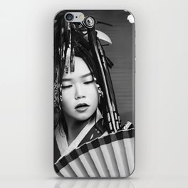 Japan woman with hand fan iPhone Skin