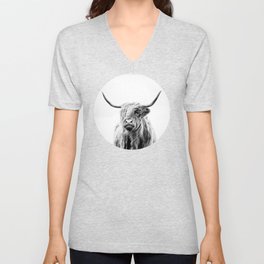 portrait of a highland cow V Neck T Shirt
