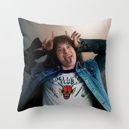 Portrait of Joseph Quinn as Eddie Munson Throw Pillow