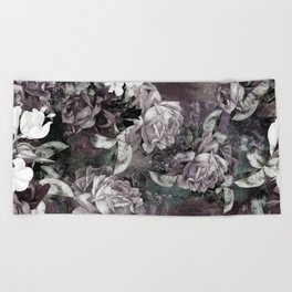 Stylish black and white flowers and roses garden, roses floral pattern, botanical monochrome  Beach Towel