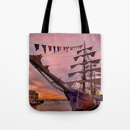 A.R.C. Gloria , Columbia Tote Bag