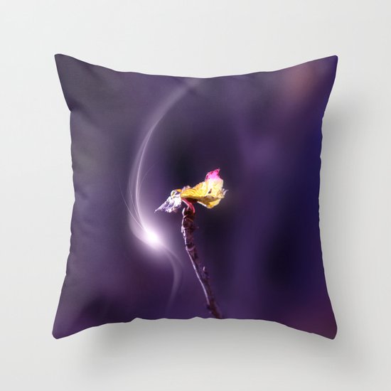 NUOVA Throw Pillow