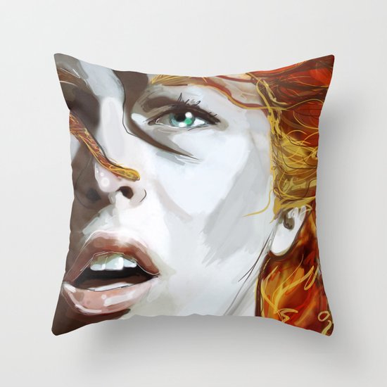 Leeloominaï Throw Pillow