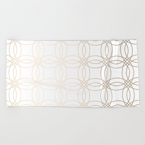 Simply Vintage Link in White Gold Sands on White Beach Towel
