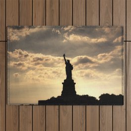 city statue statue of liberty new york Outdoor Rug
