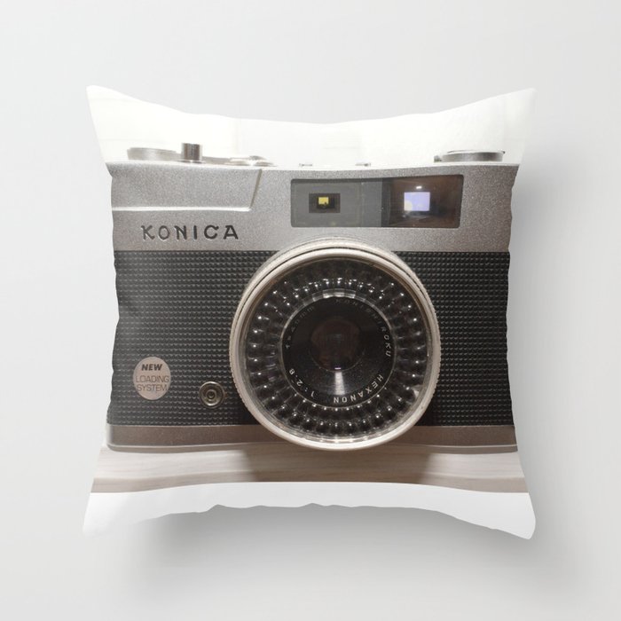 "Giselle" Throw Pillow