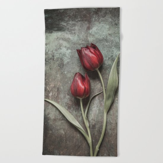 Red Tulips Beach Towel