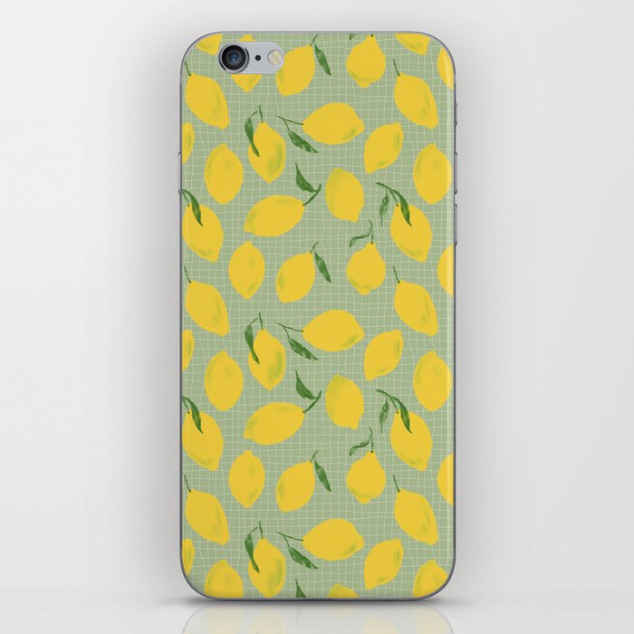Picnic lemons - green background iPhone Skin