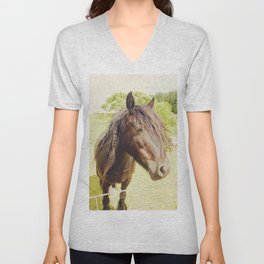 Horse with braids | Rural animals of the Scottish Highlands | Animal Portrait V Neck T Shirt