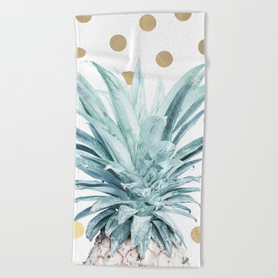 Pineapple crown - gold confetti Beach Towel