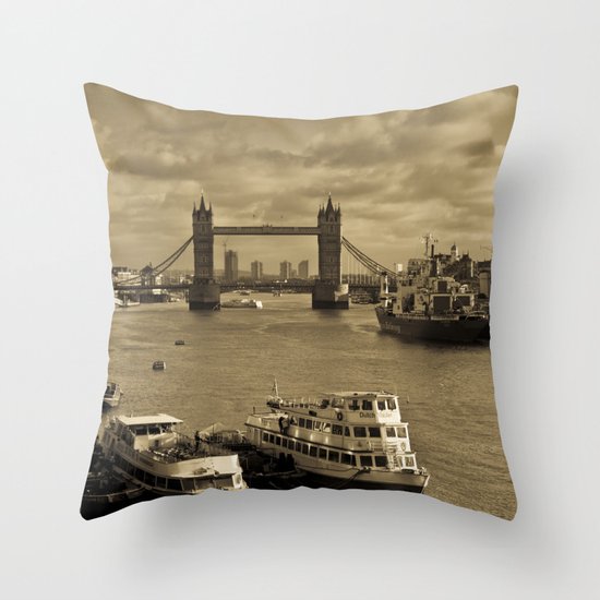 River Thames View Throw Pillow