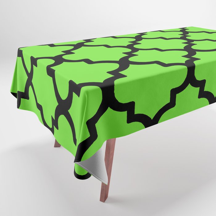 Quatrefoil Pattern In Black Outline On Vivid Green Tablecloth