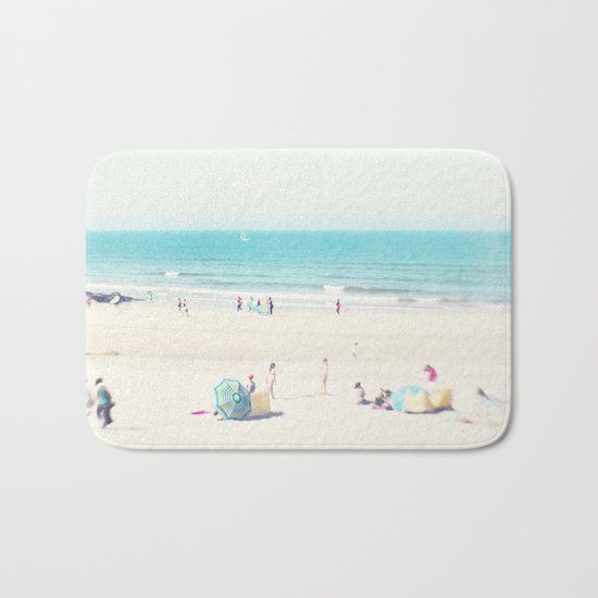 beach - happy life Bath Mat