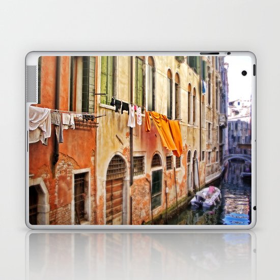 wash day in Venice Laptop & iPad Skin