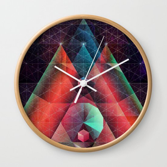 tyssyllyxxn ylltymyt Wall Clock