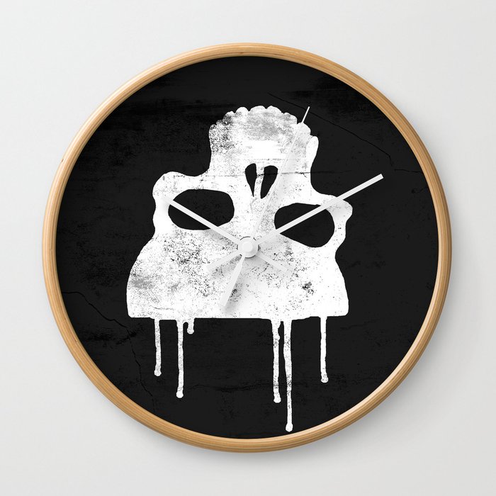  GRUNGE BACKGROUND WITH SKULL Wall Clock