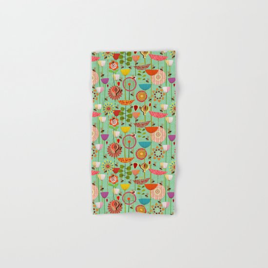 WHERE THE BEES FLY Hand & Bath Towel