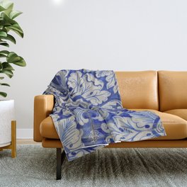 Blue & White Mediterranean Vintage Floral Pattern Throw Blanket