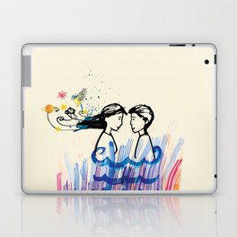 The cosmic look of love Laptop & iPad Skin