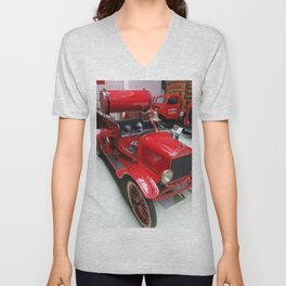 1920 Model T red fire truck fire deparmen - fire fighting color transporation photograph / photography V Neck T Shirt
