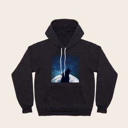 a wolf howls in the moonlight Hoody